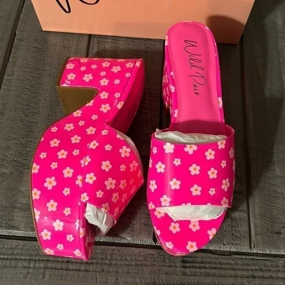 Wild Pair Womens Melborne Patent Floral Print Platform Sandals 7.5M 8.5M 5.5M - Picture 3 of 7